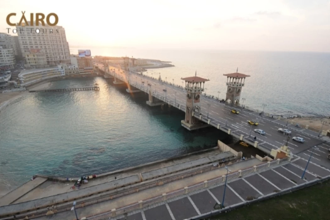 Top tour Stanley Bridge in Alexandria